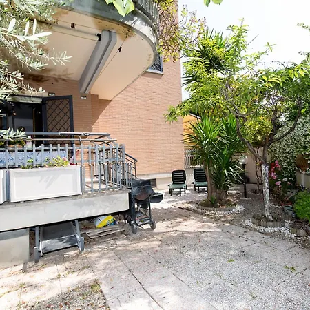 La Casetta Di Gio With Private Garden Apartment